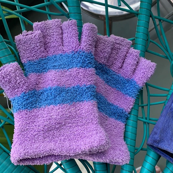 FINGER GLOVES : keep your hands warm while working. - Picture 6 of 6